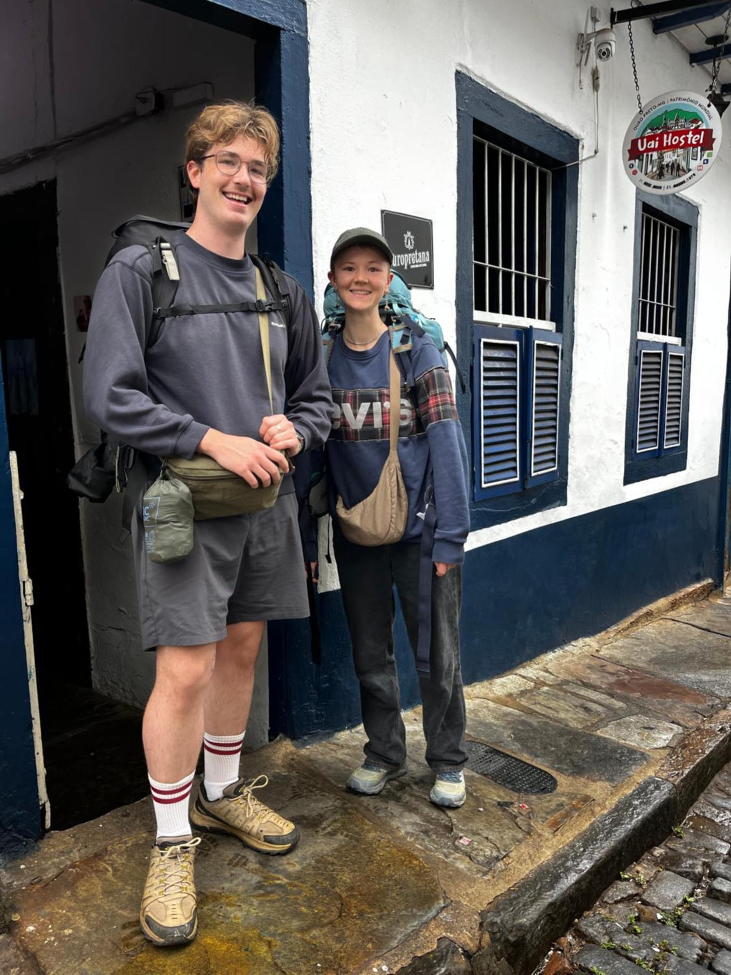 Hostel Uai 欧鲁普雷图 外观 照片